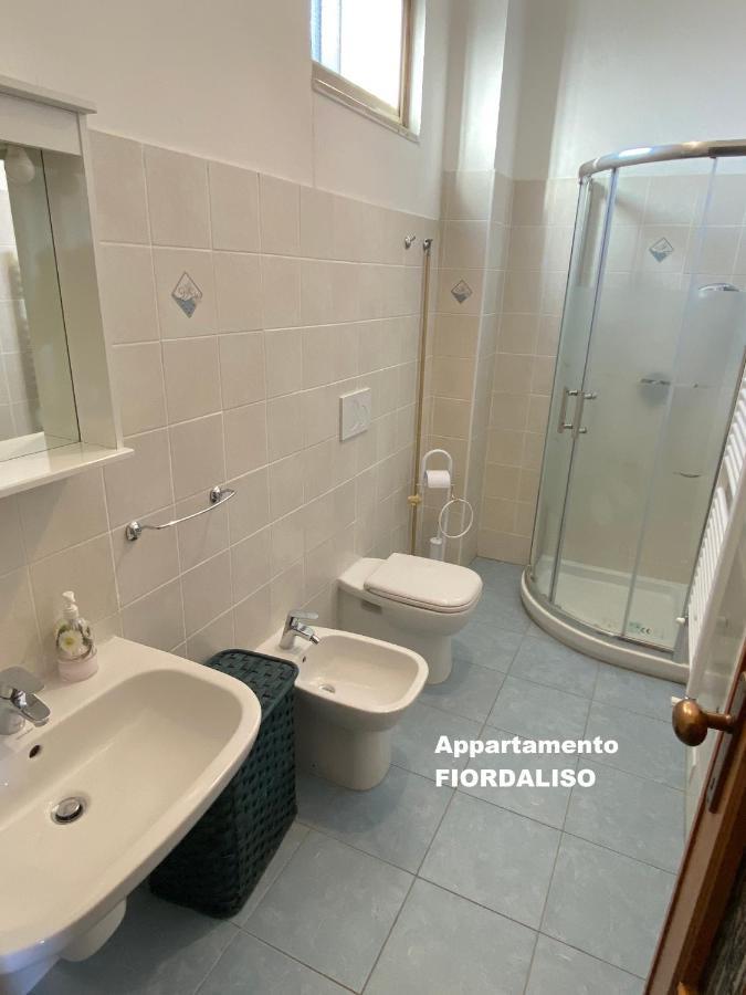 Aparthotel I Fiori Di Pietra Pietra Ligure Exterior foto
